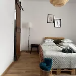 Ojcow, Na Widoku Ojcow